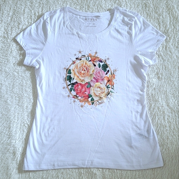 Guess❓Miller Floral💐 Graphic Tee👕 - NWT - Picture 11 of 15